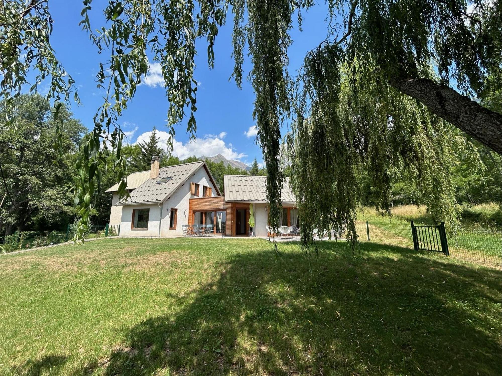 Maison Refaite A Neuf En Pleine Nature Puy-Saint-Eusebe Ngoại thất bức ảnh
